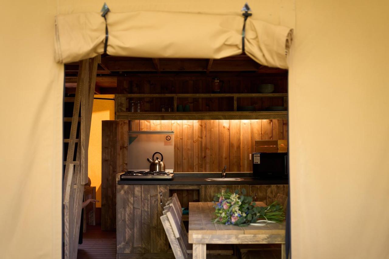 Camping Campo Dei Fiori 瓦达 外观 照片