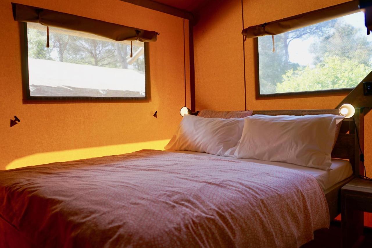 Camping Campo Dei Fiori 瓦达 外观 照片